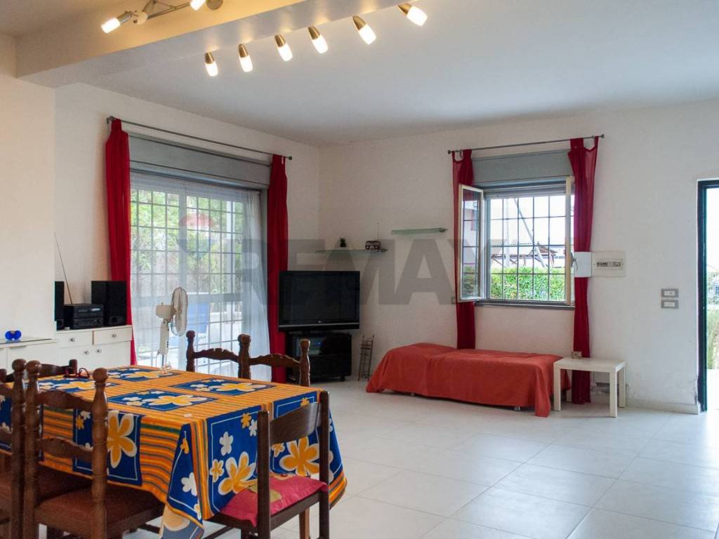 casa indipendente in vendita ad Augusta