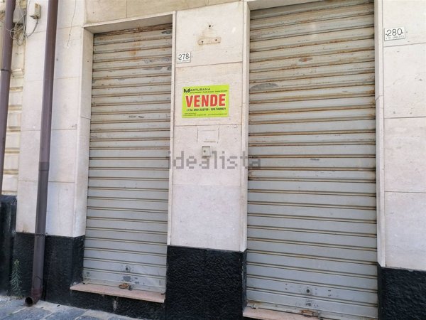 locale commerciale in vendita ad Augusta