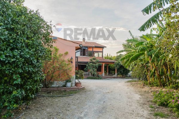 casa indipendente in vendita ad Augusta