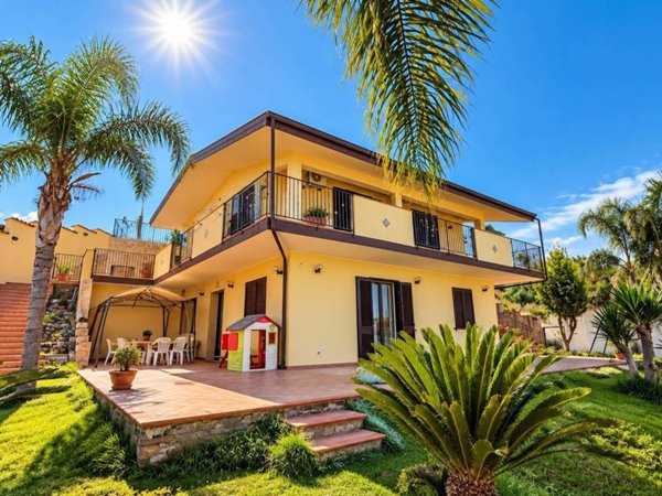 casa indipendente in vendita ad Augusta