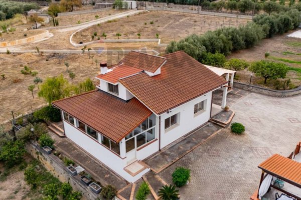 casa indipendente in vendita ad Augusta