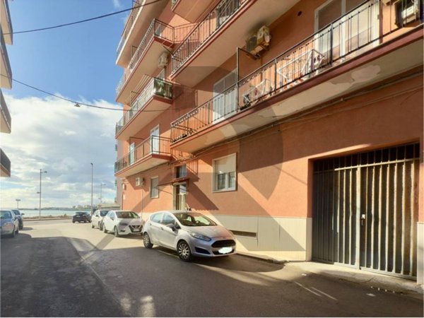 locale di sgombero in vendita ad Augusta