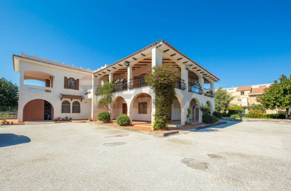 casa indipendente in vendita ad Augusta