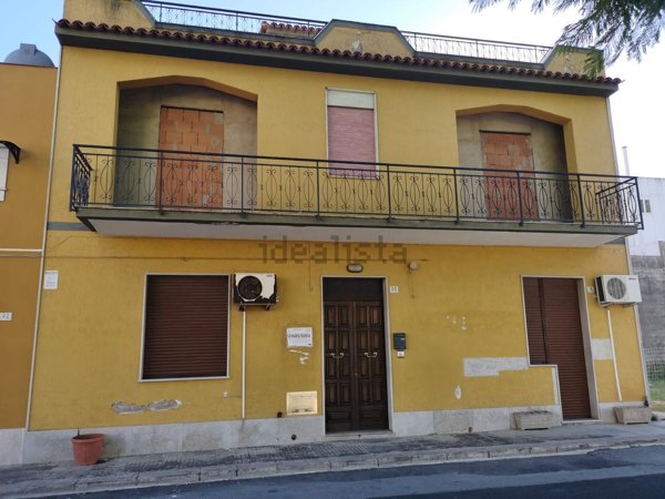 casa indipendente in vendita ad Avola