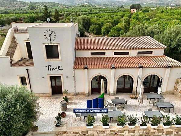 casa indipendente in vendita ad Avola