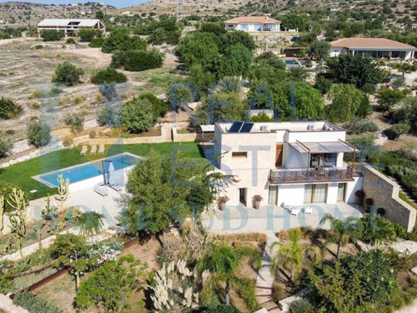 casa indipendente in vendita ad Avola