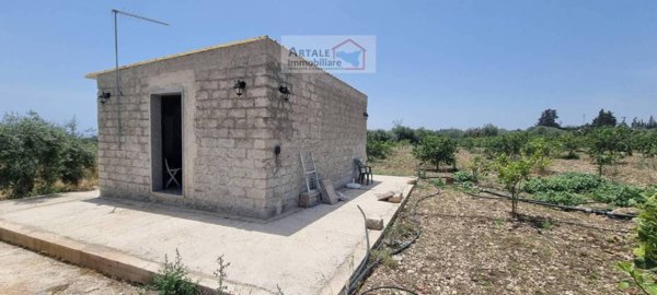terreno agricolo in vendita ad Avola