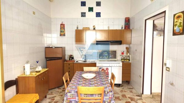 casa indipendente in vendita ad Avola