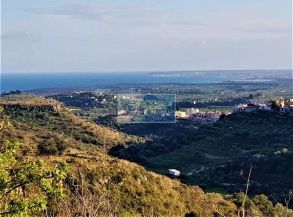 casa indipendente in vendita ad Avola