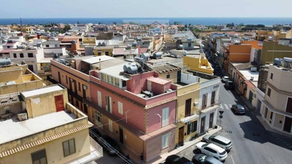 casa indipendente in vendita ad Avola