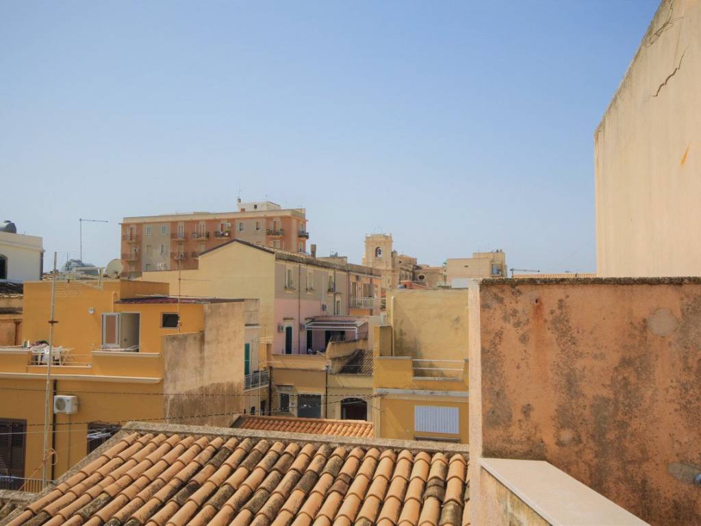 casa indipendente in vendita ad Avola