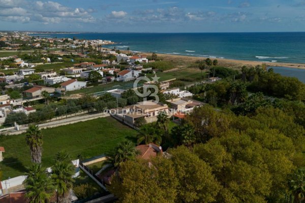 casa indipendente in vendita ad Avola