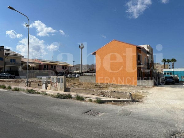 terreno edificabile in vendita ad Avola