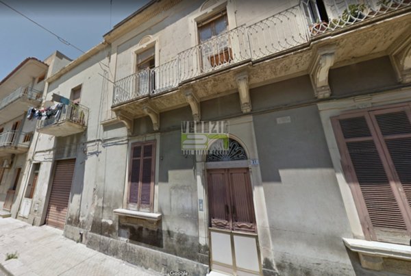 casa indipendente in vendita ad Avola