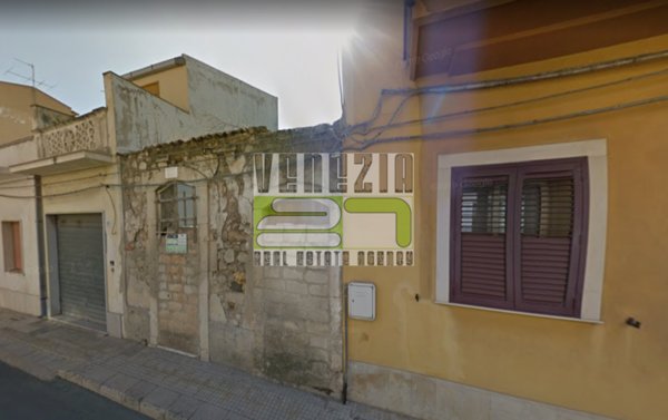 casa indipendente in vendita ad Avola