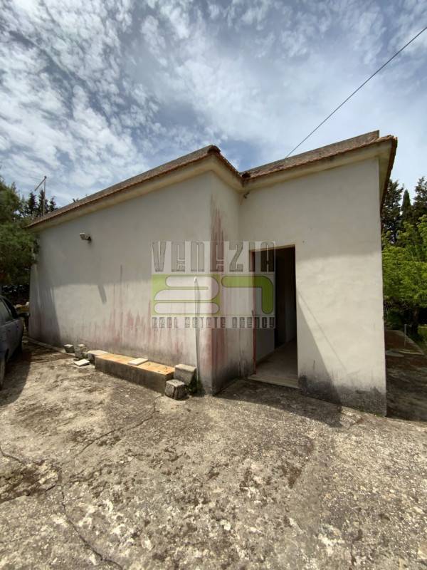 casa indipendente in vendita ad Avola