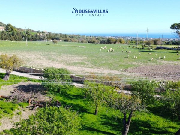 terreno agricolo in vendita ad Avola