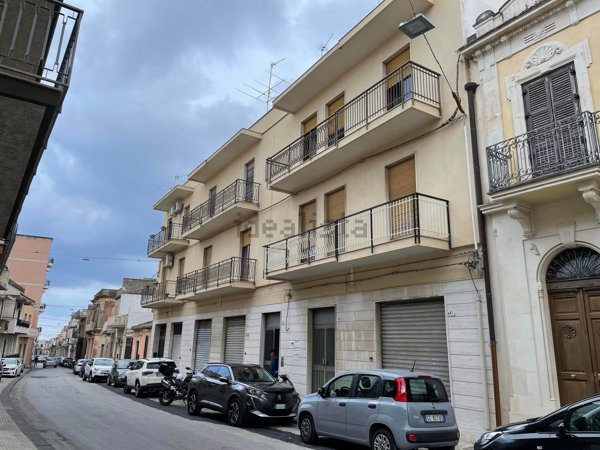 appartamento in vendita ad Avola