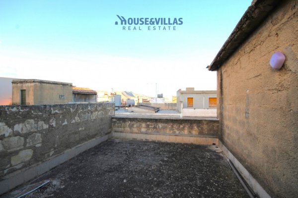 casa indipendente in vendita ad Avola
