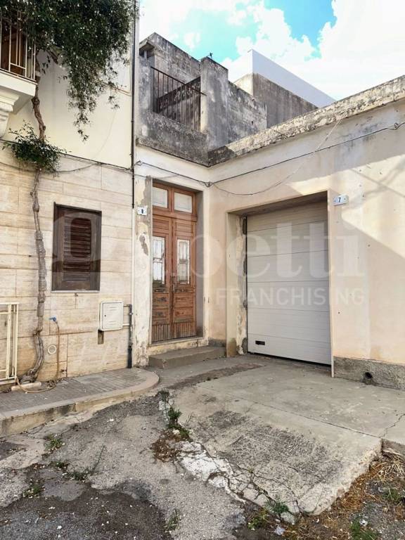 casa indipendente in vendita ad Avola