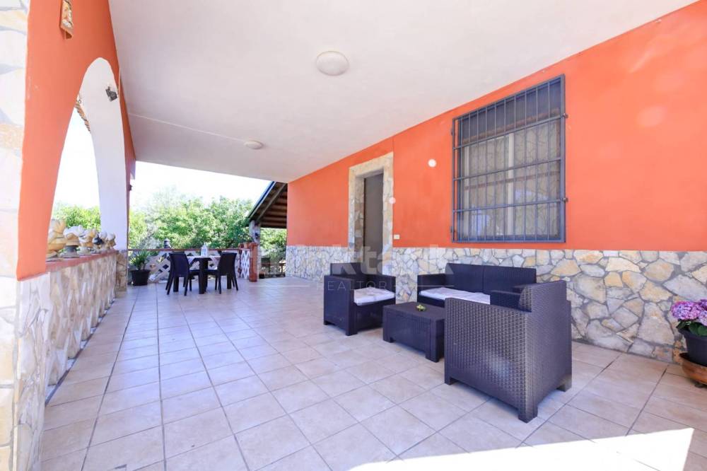 casa indipendente in vendita ad Avola