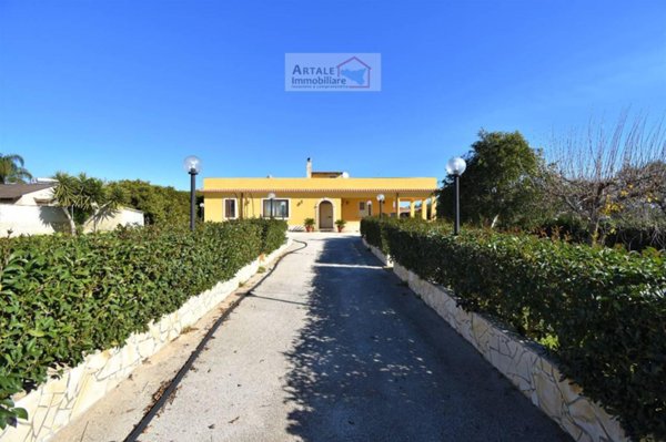 casa indipendente in vendita ad Avola