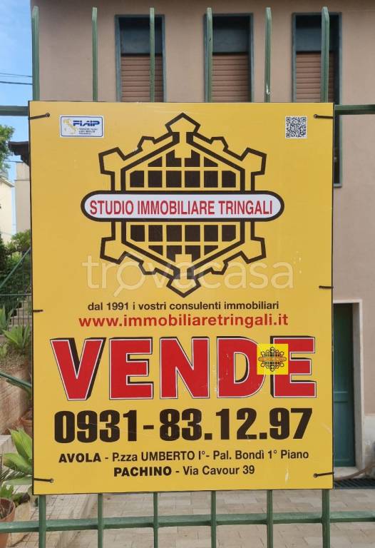 casa indipendente in vendita ad Avola
