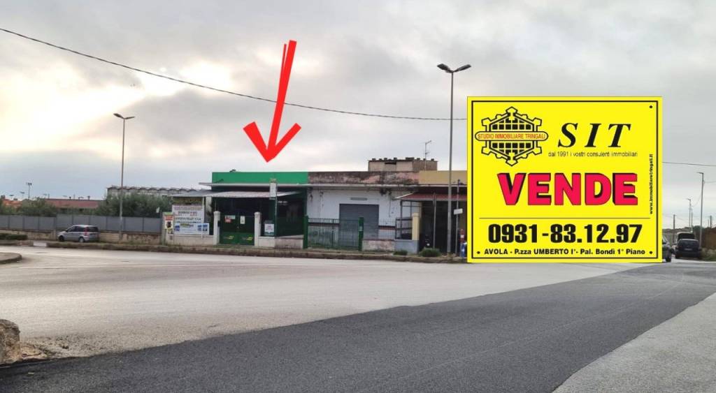 negozio in vendita ad Avola