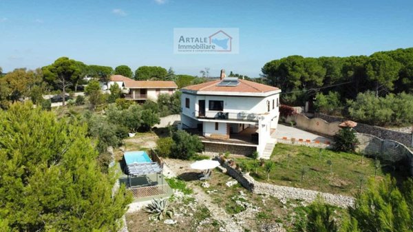 casa indipendente in vendita ad Avola