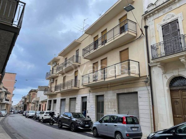 appartamento in vendita ad Avola