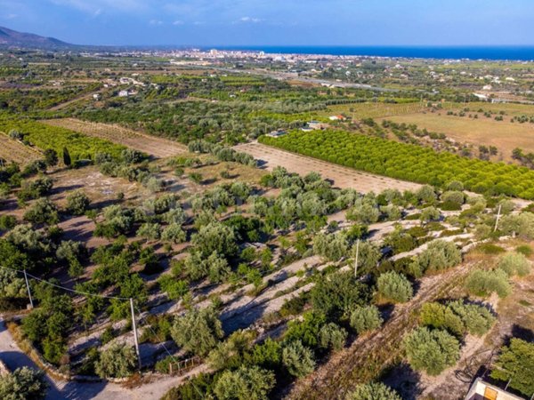 terreno agricolo in vendita ad Avola