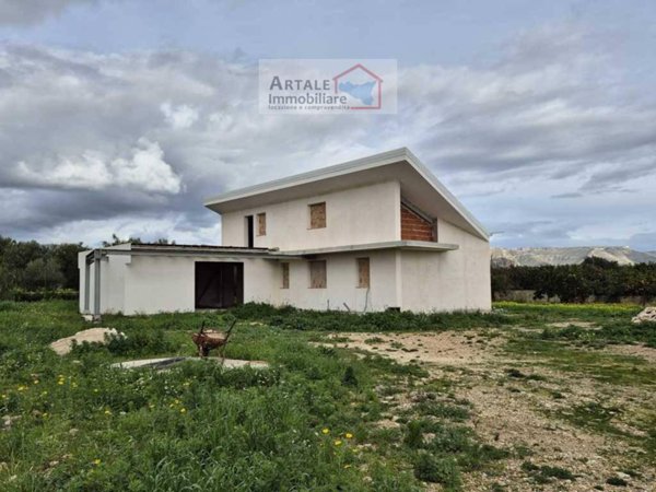 casa indipendente in vendita ad Avola
