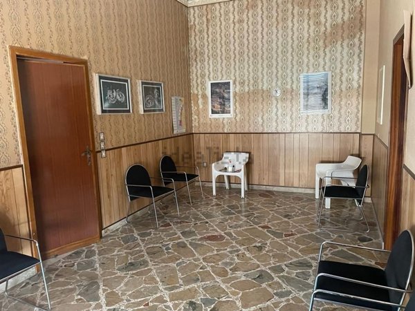 esavano in vendita ad Avola