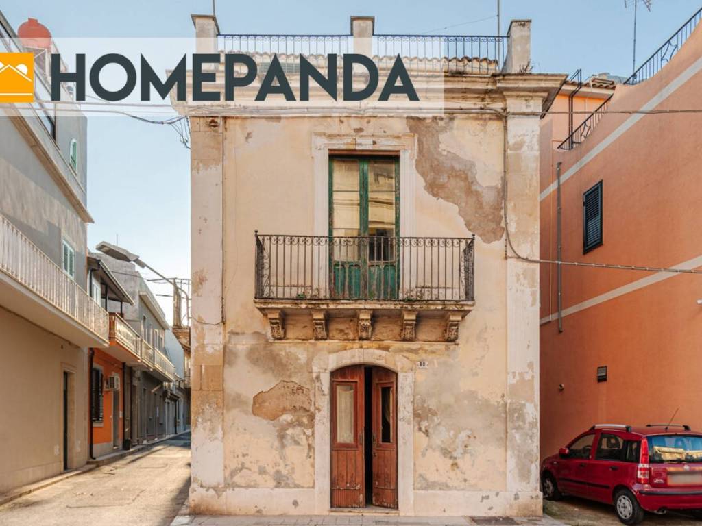 casa indipendente in vendita ad Avola