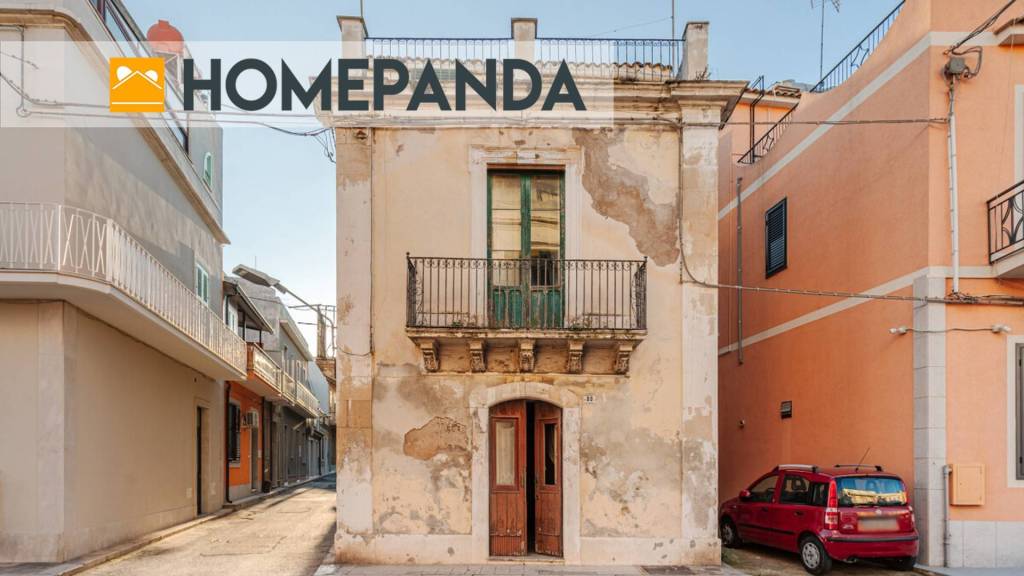 casa indipendente in vendita ad Avola