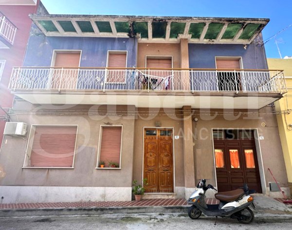 casa indipendente in vendita ad Avola