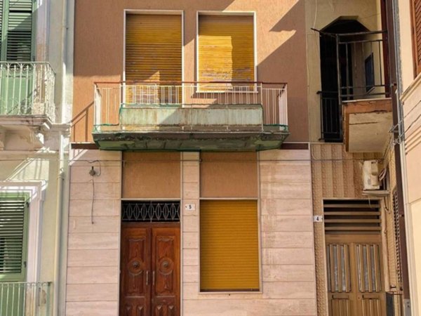 casa indipendente in vendita ad Avola