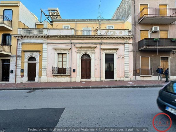 casa indipendente in vendita ad Avola