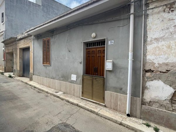 casa indipendente in vendita ad Avola