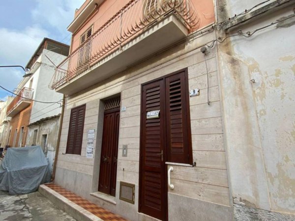 casa indipendente in vendita ad Avola