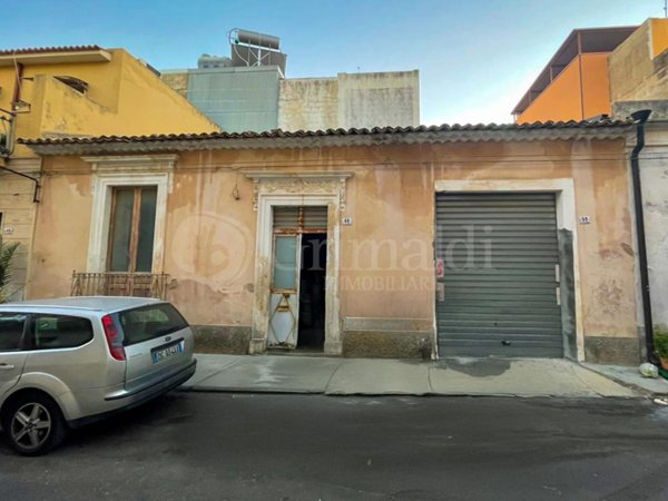 casa indipendente in vendita ad Avola