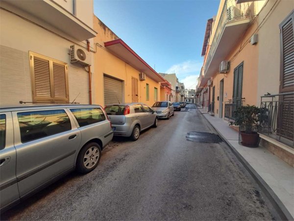 casa indipendente in vendita ad Avola