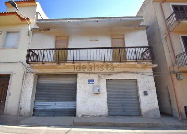 casa indipendente in vendita ad Avola