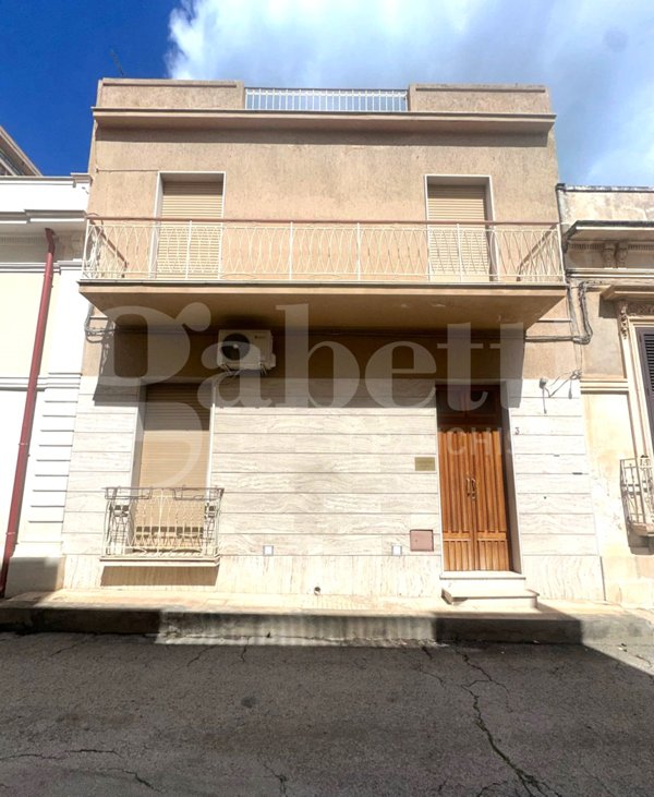 casa indipendente in vendita ad Avola