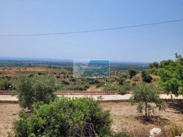 terreno agricolo in vendita ad Avola