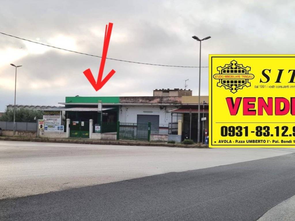 negozio in vendita ad Avola