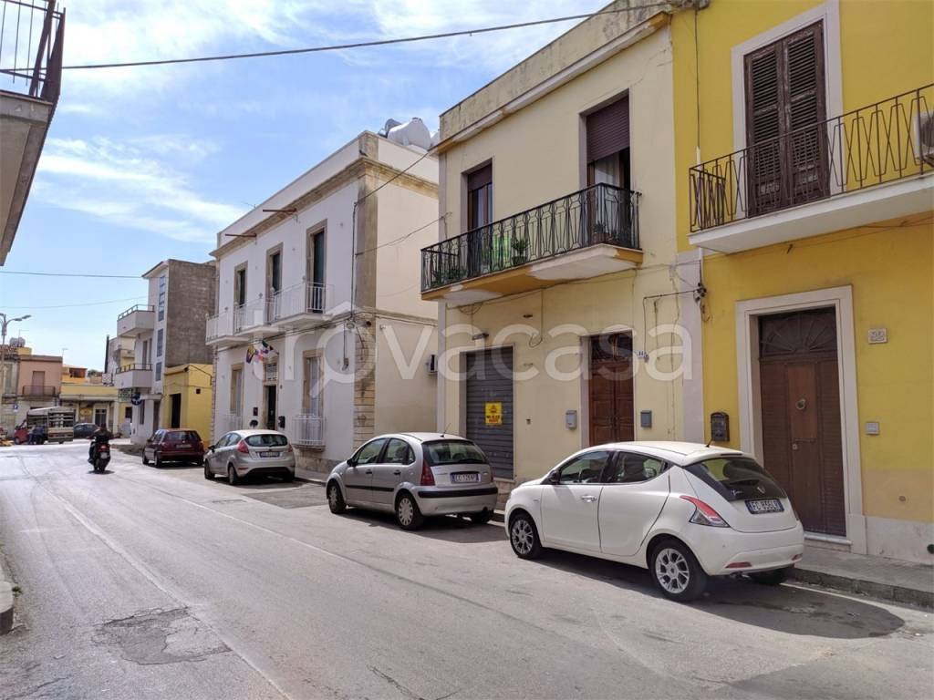 casa indipendente in vendita ad Avola
