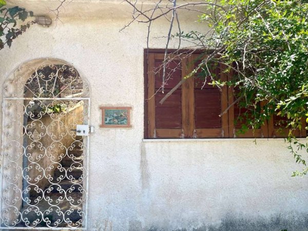 casa indipendente in vendita ad Avola