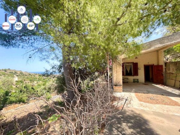 casa indipendente in vendita ad Avola