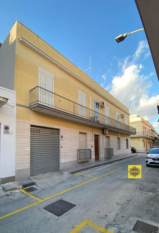 casa indipendente in vendita ad Avola
